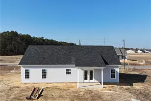 120 Orchard Ln, Parkton, NC 28371 - Photo 2