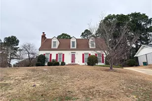 5453 Thompson Cir, Hope Mills, NC 28348 - Photo 1