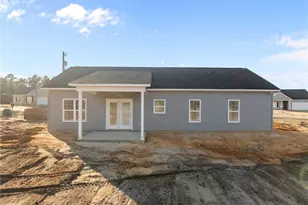 90 Orchard Ln, Parkton, NC 28371 - Photo 2