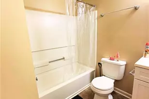 978 Stewarts Creek Dr, Fayetteville, NC 28314 - Photo 8