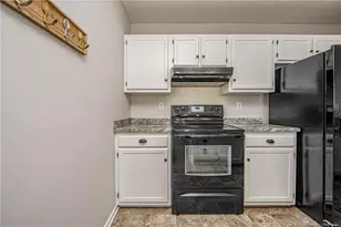 1432 Rougemart Dr, Fayetteville, NC 28304 - Photo 8