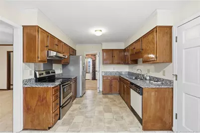 6017 Lakeway Drive, Fayetteville, NC 28306 - Photo 10