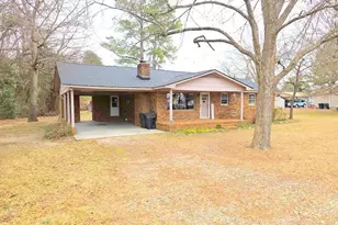 1000 Butler Dr, Erwin, NC 28339 - Photo 2