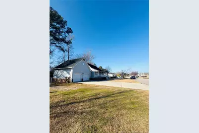 216 Stirling Drive NE, Lumberton, NC 28358 - Photo 32