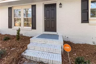 221 Lansdowne Rd, Fayetteville, NC 28314 - Photo 6