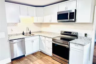 1111 Branson St, Fayetteville, NC 28305 - Photo 4