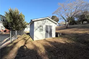 4946 Pinewood Dr, Hope Mills, NC 28348 - Photo 38