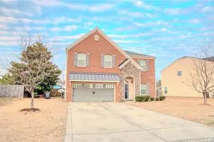 1430 Vandenberg Dr, Fayetteville, NC 28312 - Photo 4