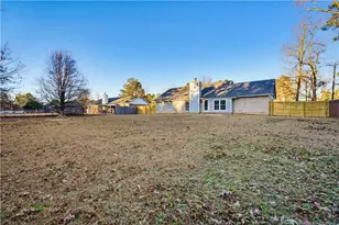 419 Woodberry Cir, Raeford, NC 28376 - Photo 22