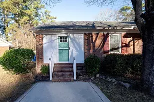 1733 Daisy Ln, Fayetteville, NC 28303 - Photo 4