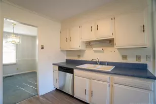 1733 Daisy Ln, Fayetteville, NC 28303 - Photo 16