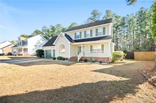 7826 Gaelic Dr, Fayetteville, NC 28306 - Photo 2