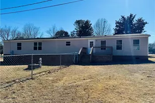 2475 Dunn Rd, Eastover, NC 28312 - Photo 18