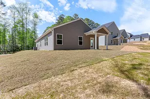 5058 Tyndall Dr, Sanford, NC 27330 - Photo 8