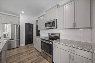 326 Glee St, Hope Mills, NC 28348 - Photo 16