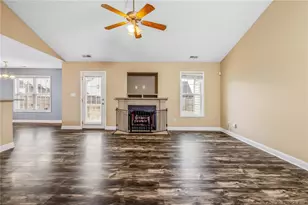 817 Bramblegate Rd, Hope Mills, NC 28348 - Photo 6