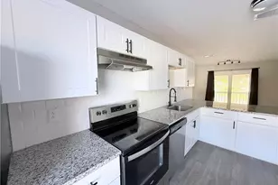 4085 Professional Dr, Hope Mills, NC 28348 - Photo 4