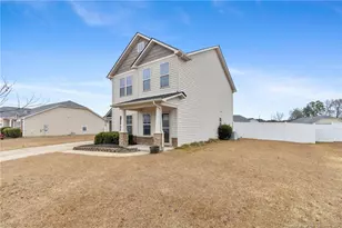 617 Collinwood Dr, Raeford, NC 28376 - Photo 4