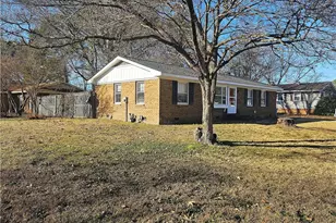 2160 Quailridge Dr, Fayetteville, NC 28304 - Photo 2