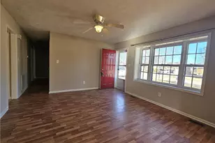 2160 Quailridge Dr, Fayetteville, NC 28304 - Photo 4