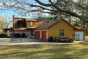 308 Lewis St, Red Springs, NC 28377 - Photo 8