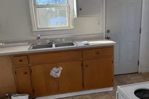 200 Roxie Ave, Fayetteville, NC 28304 - Photo 4