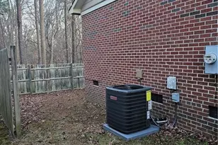 2670 Rivercliff Rd, Fayetteville, NC 28301 - Photo 6