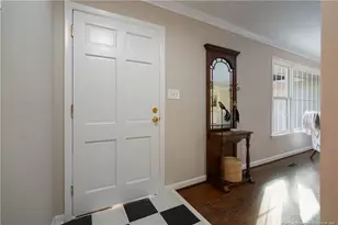 2515 Mirror Lake Dr, Fayetteville, NC 28303 - Photo 4