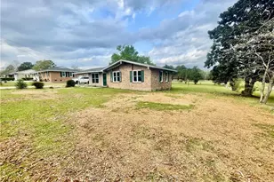 1374 McLean Chapel Church Rd, Bunnlevel, NC 28323 - Photo 14