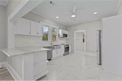 220 Beaman Street, Clinton, NC 28328 - Photo 14