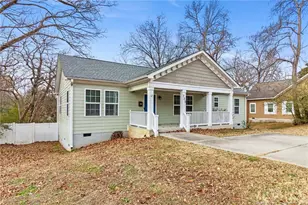 709 Hawkins Ave, Sanford, NC 27330 - Photo 4