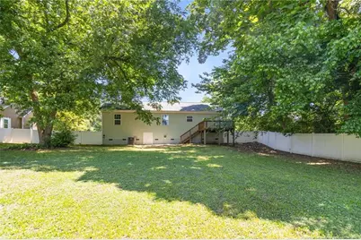 709 Hawkins Avenue, Sanford, NC 27330 - Photo 34