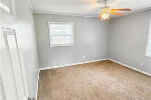 2879 County Line Rd, Saint Pauls, NC 28384 - Photo 26