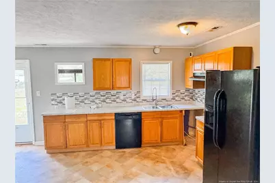 2879 County Line Road, Saint Pauls, NC 28384 - Photo 6