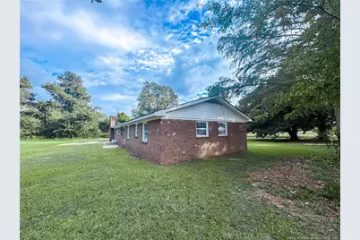 2879 County Line Road, Saint Pauls, NC 28384 - Photo 4