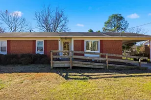 815 Bedrock Dr, Fayetteville, NC 28303 - Photo 4