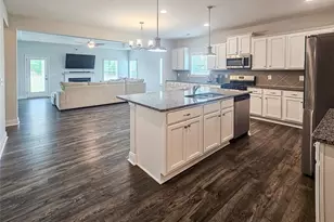 4304 Scout Cp Dr, Fayetteville, NC 28306 - Photo 10