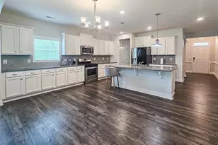 4304 Scout Cp Dr, Fayetteville, NC 28306 - Photo 6