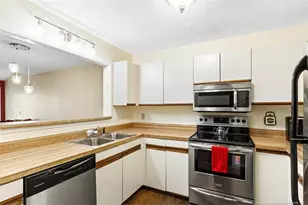 1207 Huntsman Ct, Fayetteville, NC 28303 - Photo 6