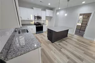 122 Jenkins St, Dunn, NC 28334 - Photo 8