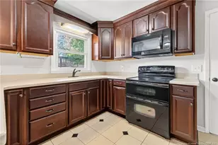 907 Dandridge Dr, Fayetteville, NC 28303 - Photo 12