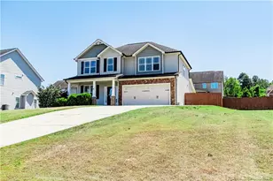 99 Kentucky Derby Ln, Lillington, NC 27546 - Photo 2