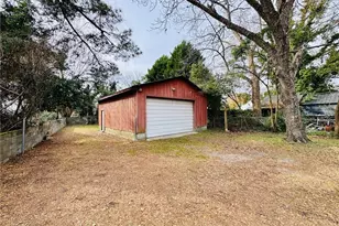 411 Carthage Rd, Lumberton, NC 28358 - Photo 4