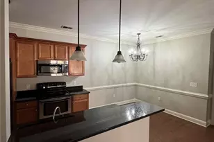 381 Gallery Dr, Spring Lake, NC 28390 - Photo 2