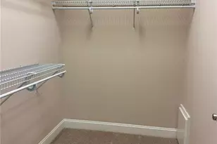 381 Gallery Dr, Spring Lake, NC 28390 - Photo 8