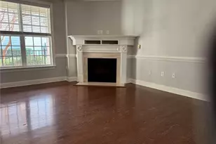 381 Gallery Dr, Spring Lake, NC 28390 - Photo 4