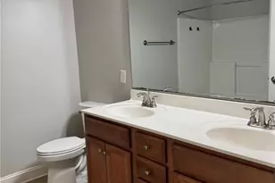 381 Gallery Dr, Spring Lake, NC 28390 - Photo 8