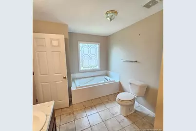 6805 Jacobs Creek Circle, Fayetteville, NC 28306 - Photo 10