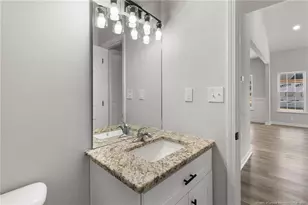 802 Holmes St, Clinton, NC 28328 - Photo 24