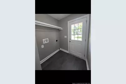 802 Holmes Street, Clinton, NC 28328 - Photo 4